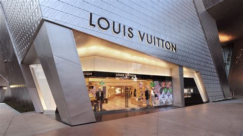 louis vuitton carrilon|louis vuitton stores.